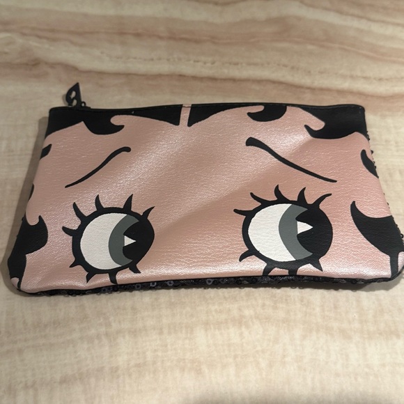 ipsy Handbags - ipsy Betty Boop Makeup Bag